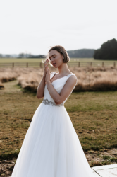 YDD090 Signature Wedding Dress