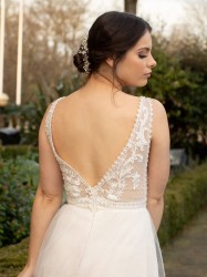 YDD123 Signature Wedding Dress